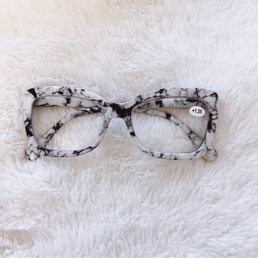 Leila White Marble Cateye Oversized Reader Glasses